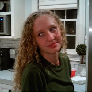 Meet your Posher, Avery